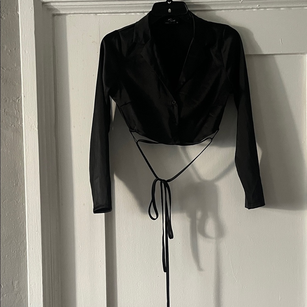 Elegant Black Women's Crop Top